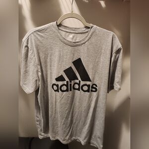 Adidas T-Shirt